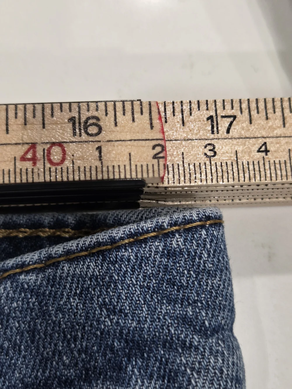Levis Mens 511  Straight Men's Jeans in Medium Blue Wash Size 33